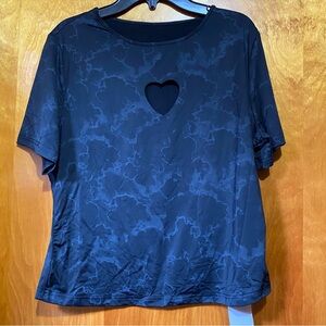 Black and Grey lightning print tie dye hear cut out top
Shein size XL